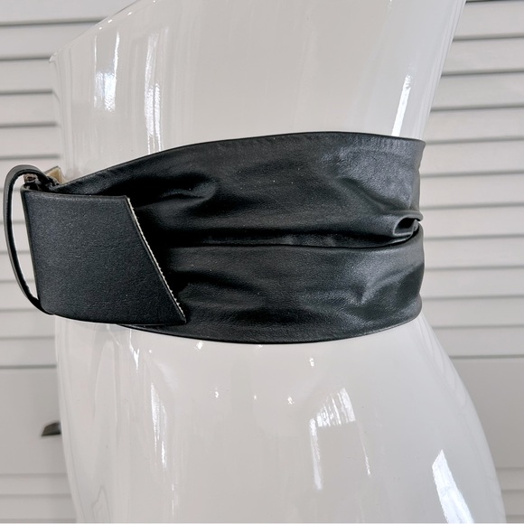 Vintage Leather Wrap Belt - Picture 3 of 14